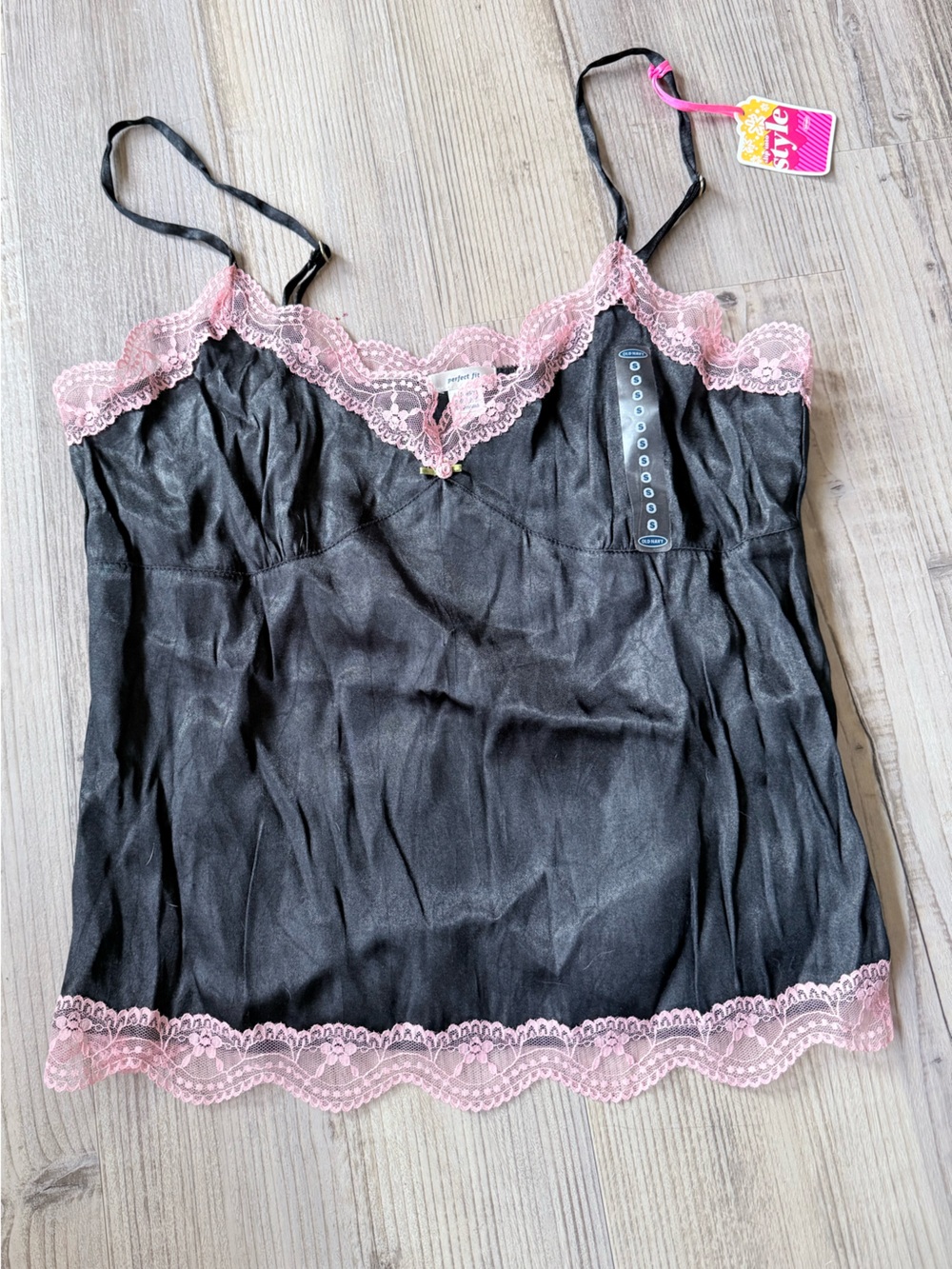 Vintage Y2K Old Navy Black and Pink Lace Trim Women's Camisole Top Small NWT - Picture 1 of 4